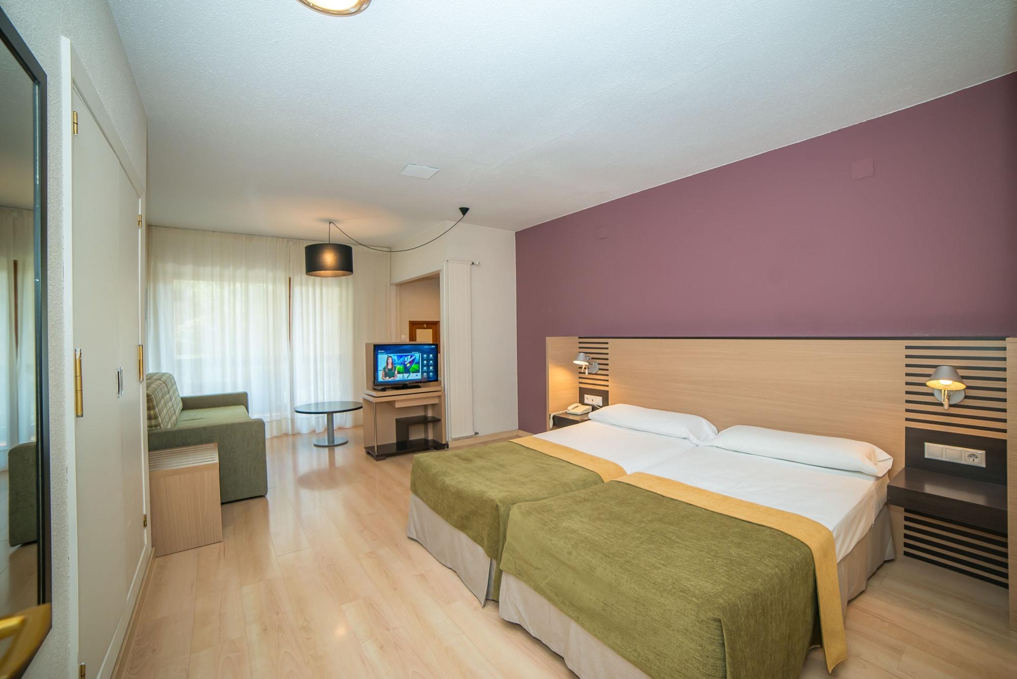 Oroel Hotel & Spa Jaca Exterior photo